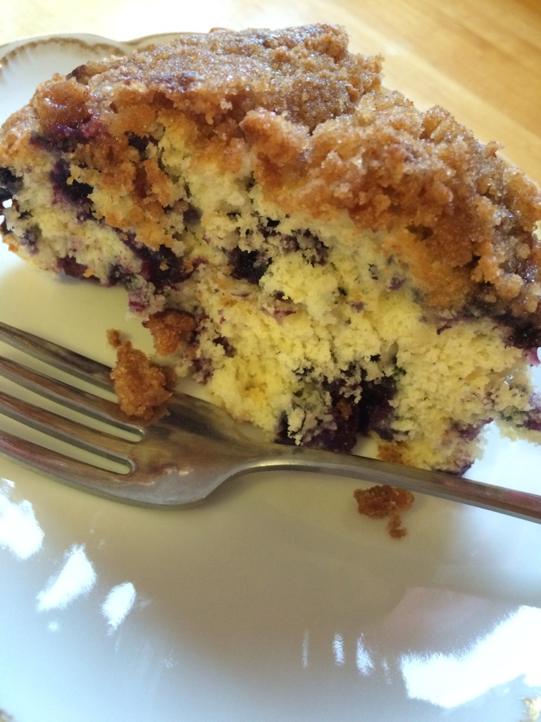 Mom's Best Blueberry Coffee Cake | via MyOtherMoreExcitingSelf.wordpress.com